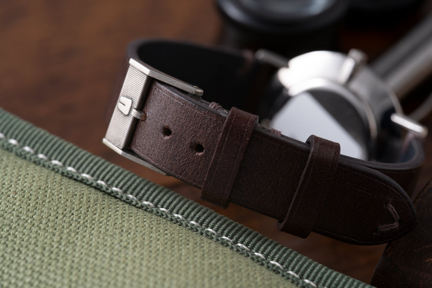 Universal Geneve 'Textured Dial' Dress Watch