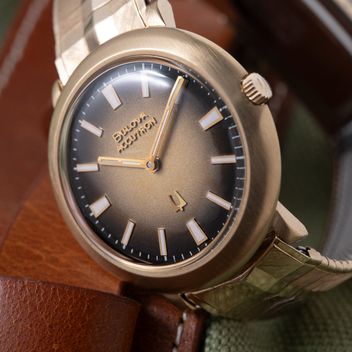 Bulova Accutron 'Brown Fumé'