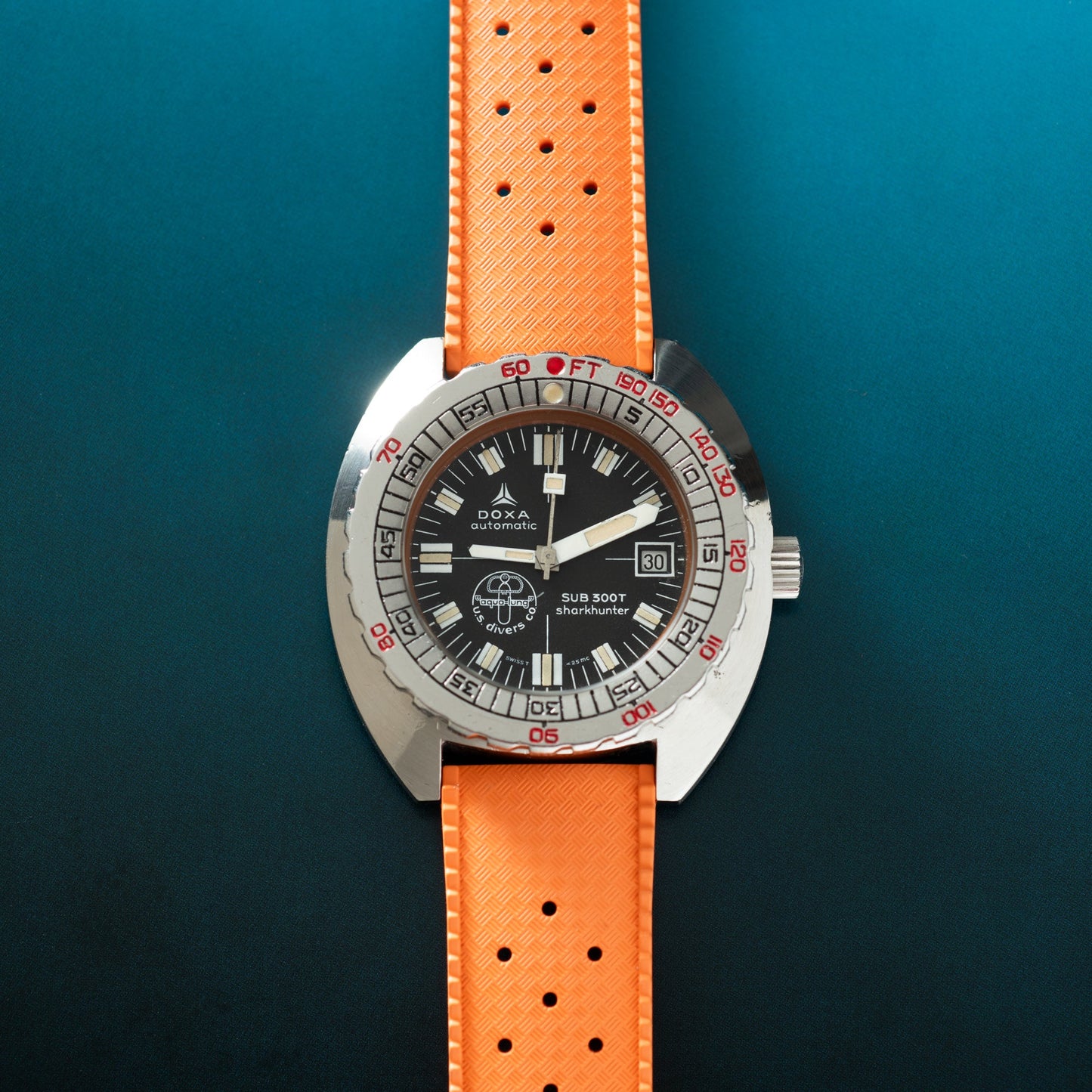 DOXA Sub 300T Sharkhunter 'Aqua-Lung'