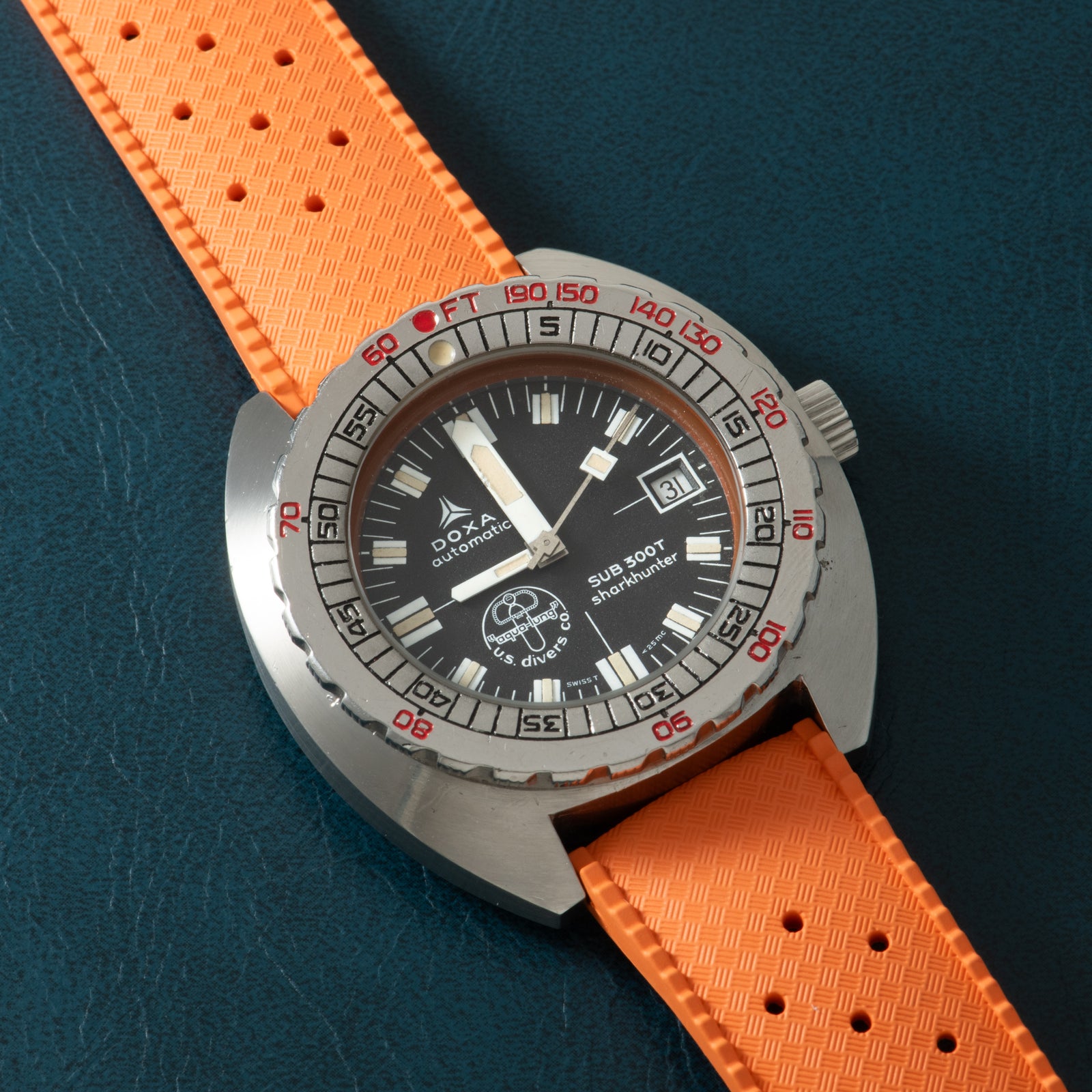 DOXA Sub 300T Sharkhunter 'Aqua-Lung'