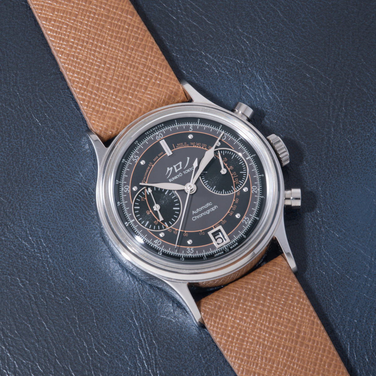 Kurono Bunkyo Chronograph