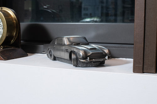 Sculpture Aston Martin DB9 organique - FR