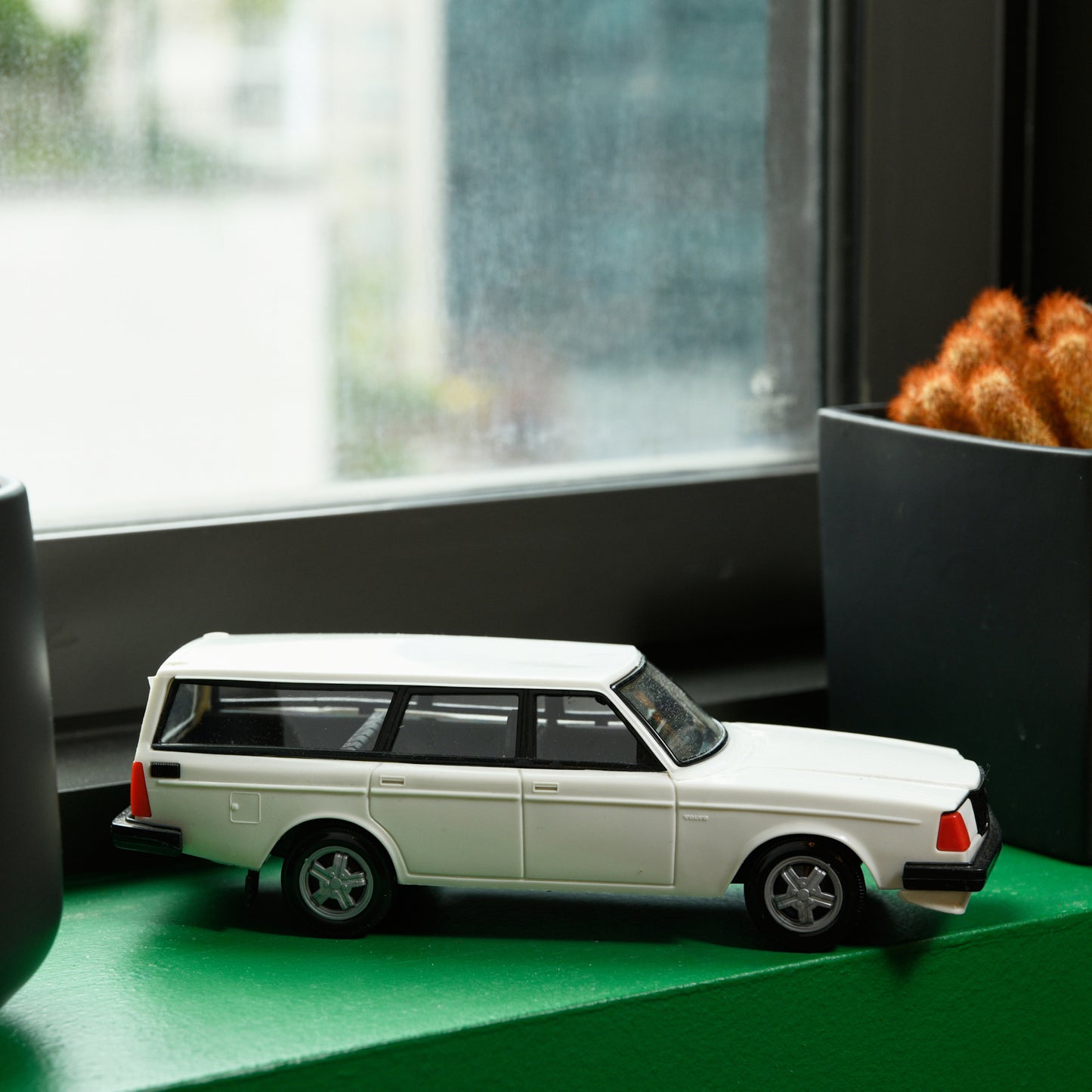 Volvo 245GLT Wagon Dealer Model by Stahlberg