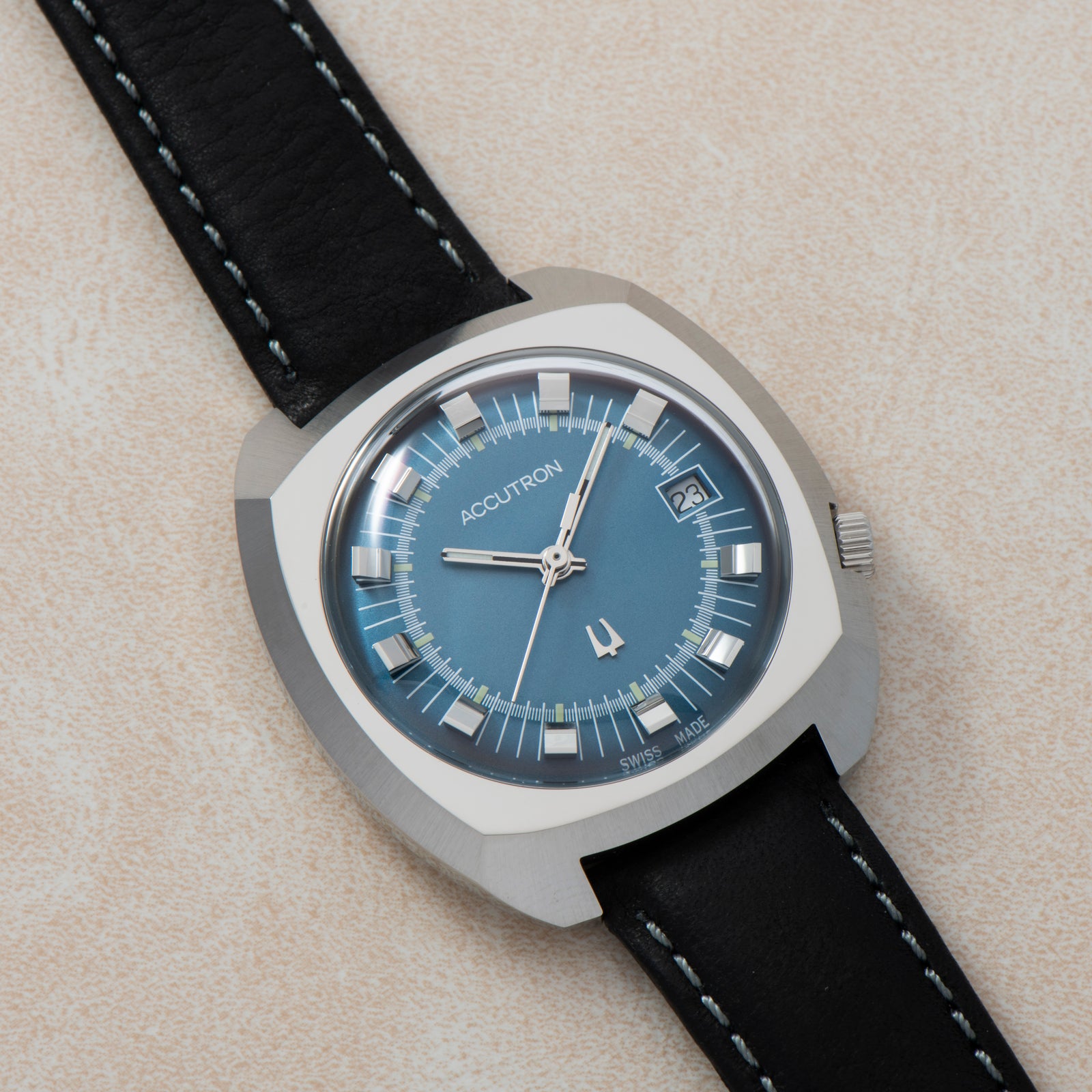 Accutron 261 Legacy 'Cushion TV'