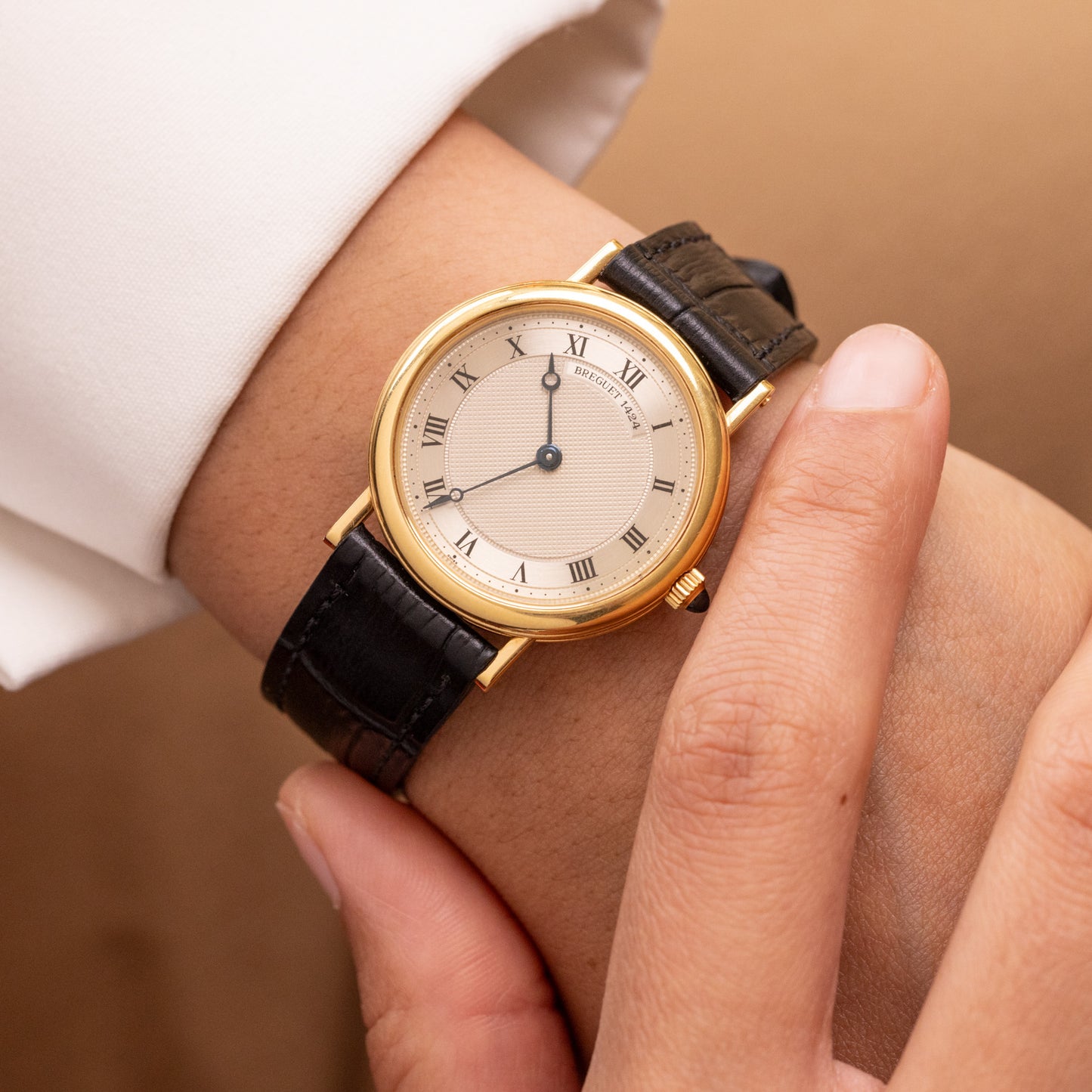 Black Widow Alligator-Pattern Strap