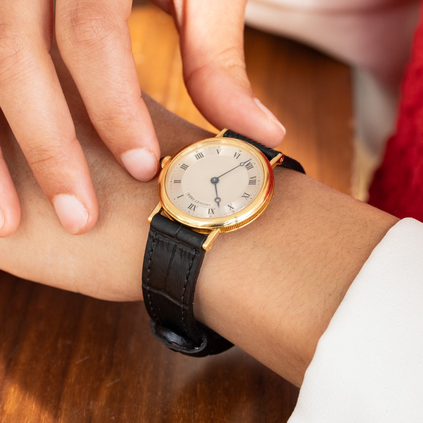 Black Widow Alligator-Pattern Strap