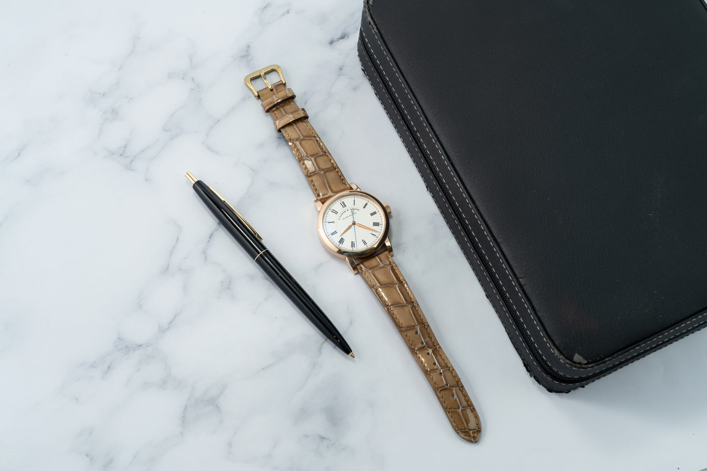 Monroe Blonde Gloss Alligator-Pattern Strap