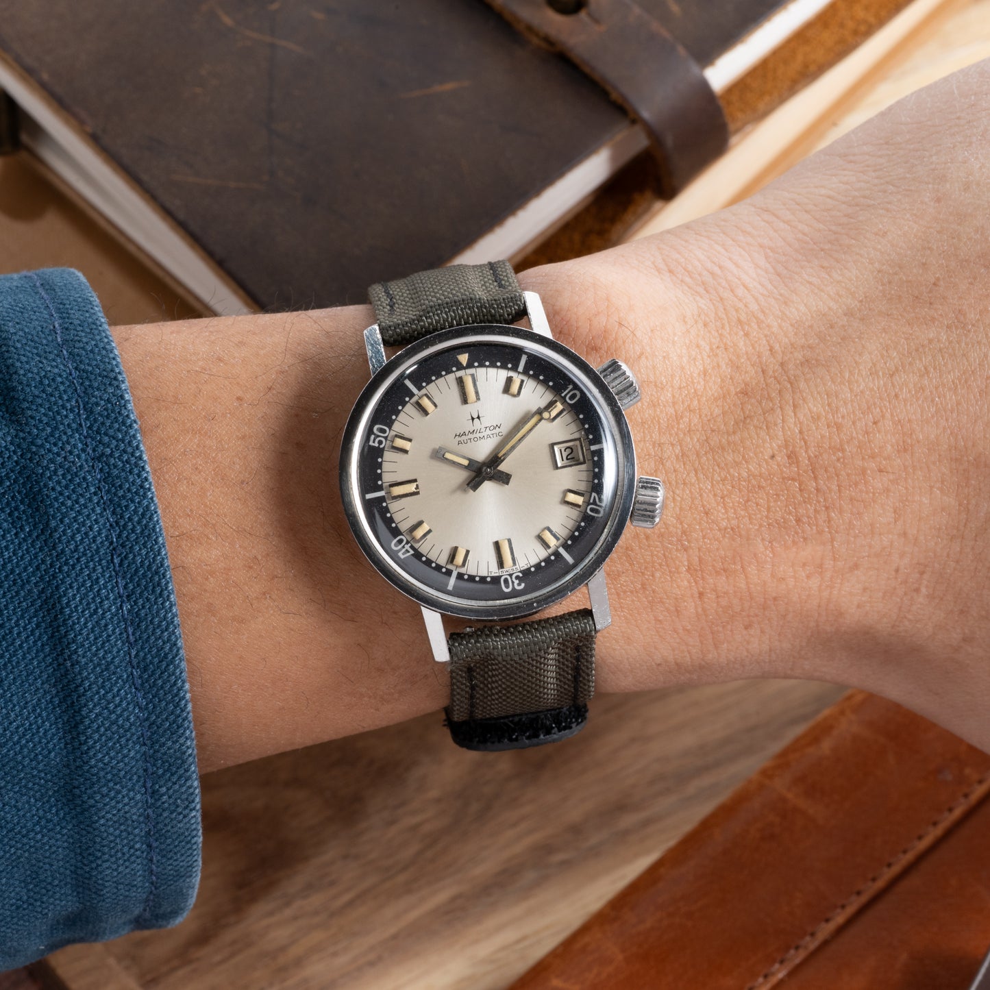 StrapHabit x Analog:Shift Green Hook-and-Loop Elastic Quick-Release Watch Strap