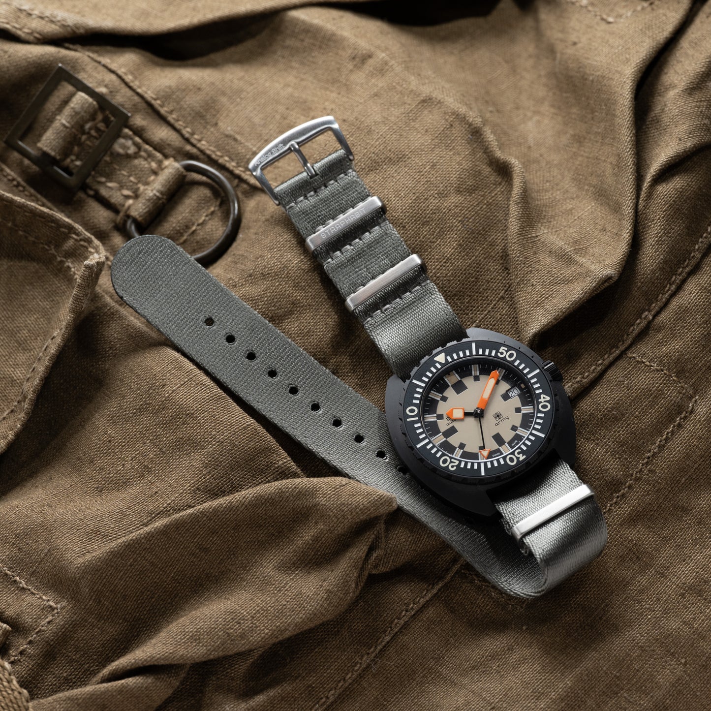 StrapHabit x Analog:Shift Grey Seat Belt Pass-Through Military-Style Strap