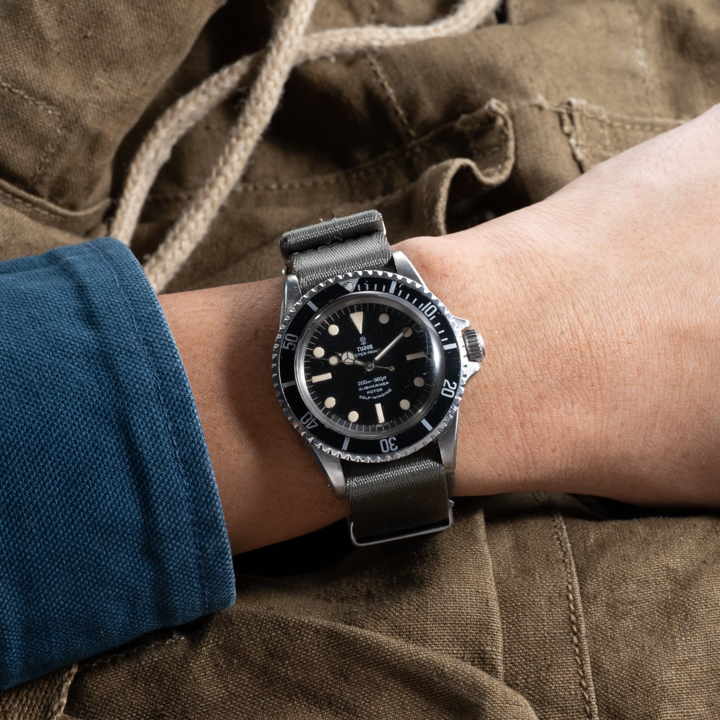 StrapHabit x Analog:Shift Grey Seat Belt Pass-Through Military-Style Strap