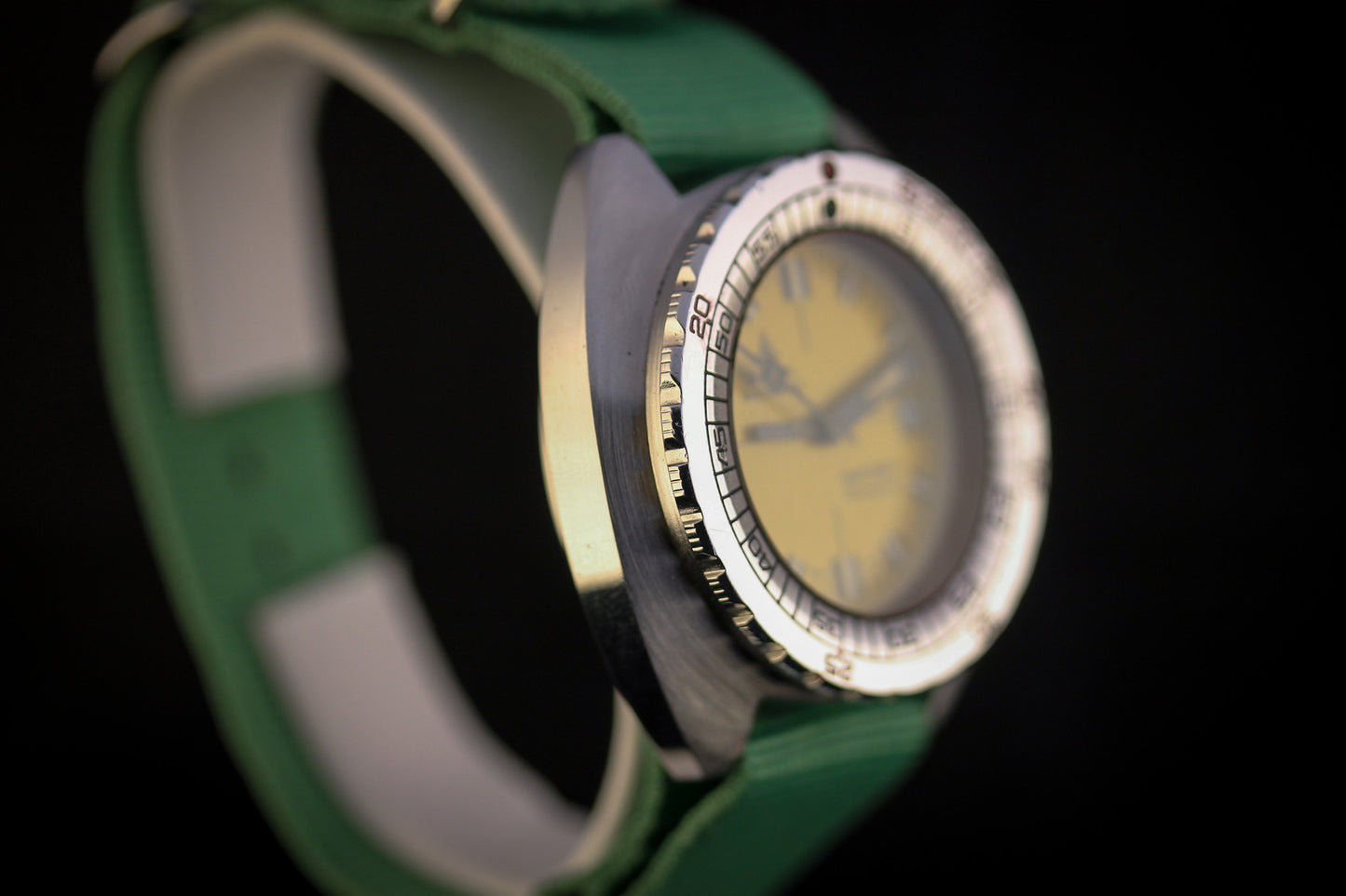 DOXA Sub 300T Divingstar