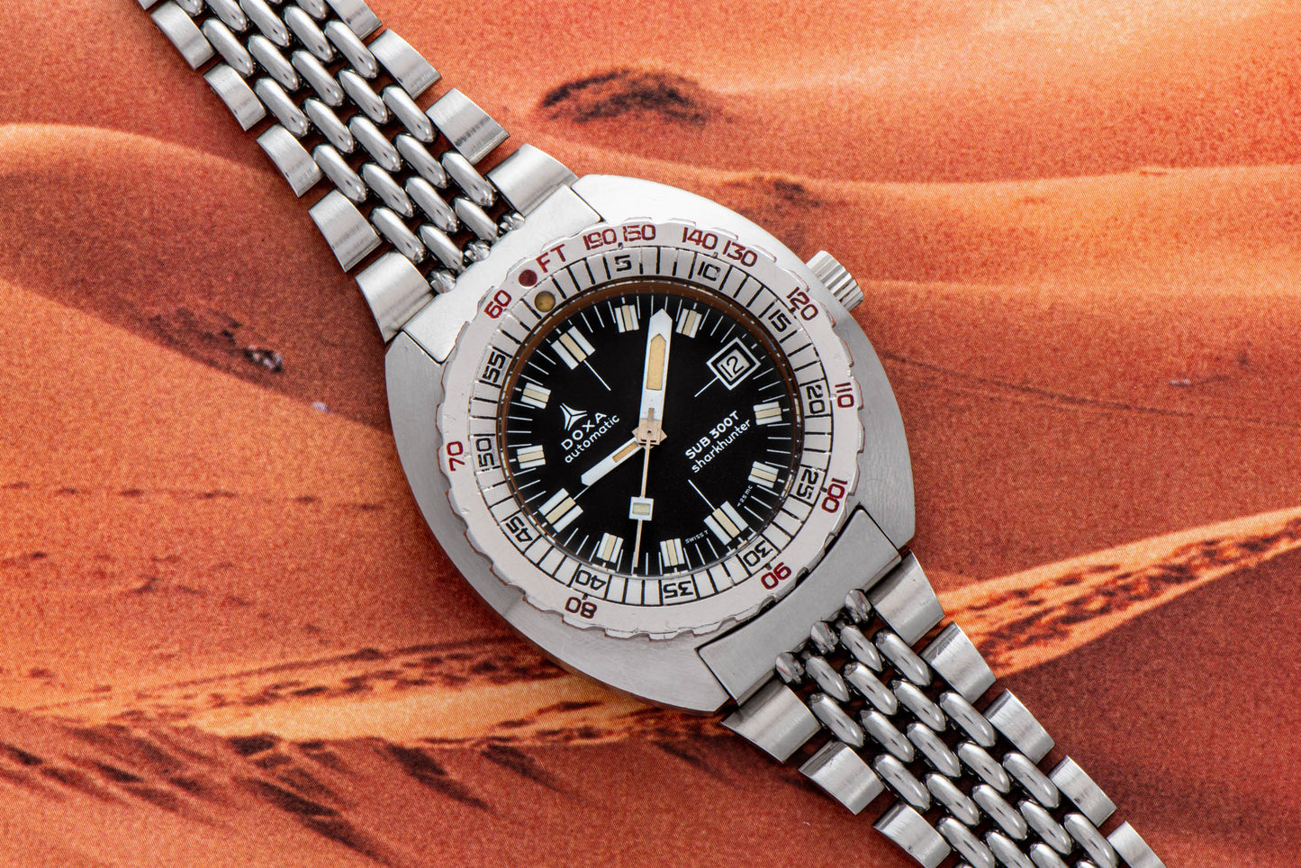 DOXA Sub 300T Sharkhunter