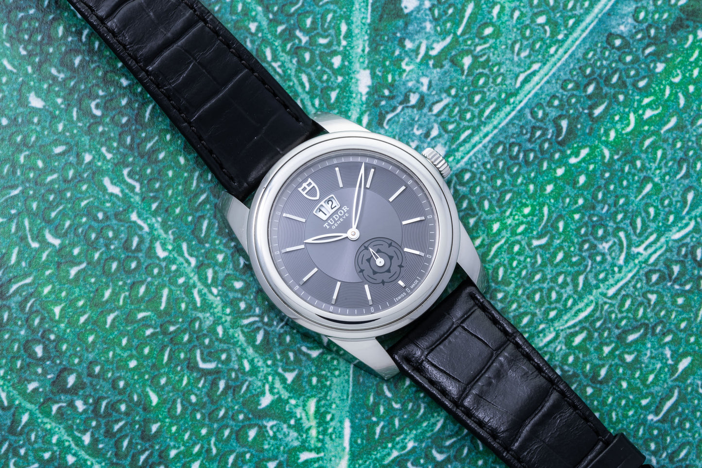 Tudor Glamour Double-Date