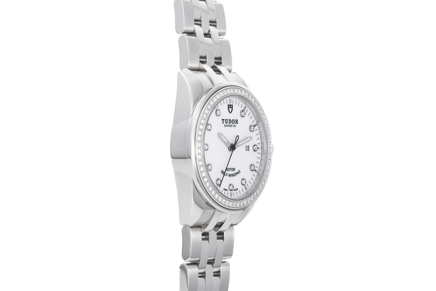 Tudor Glamour Date