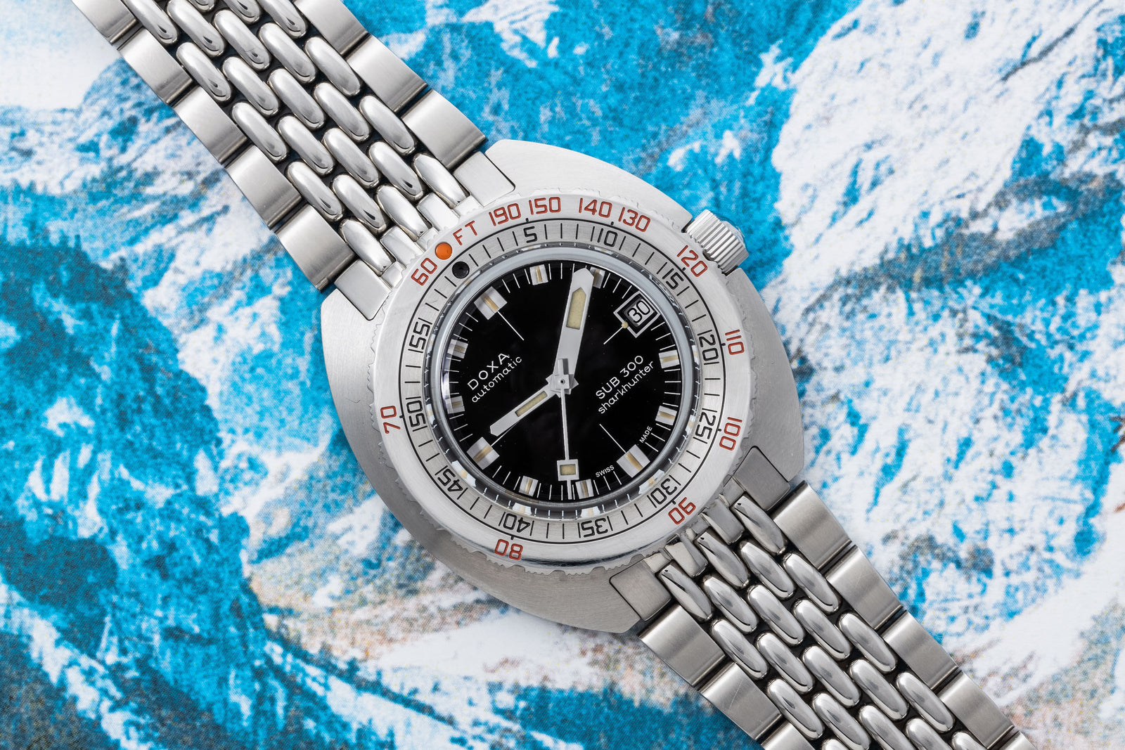 DOXA Sub 300 Sharkhunter 'Whiteshark'