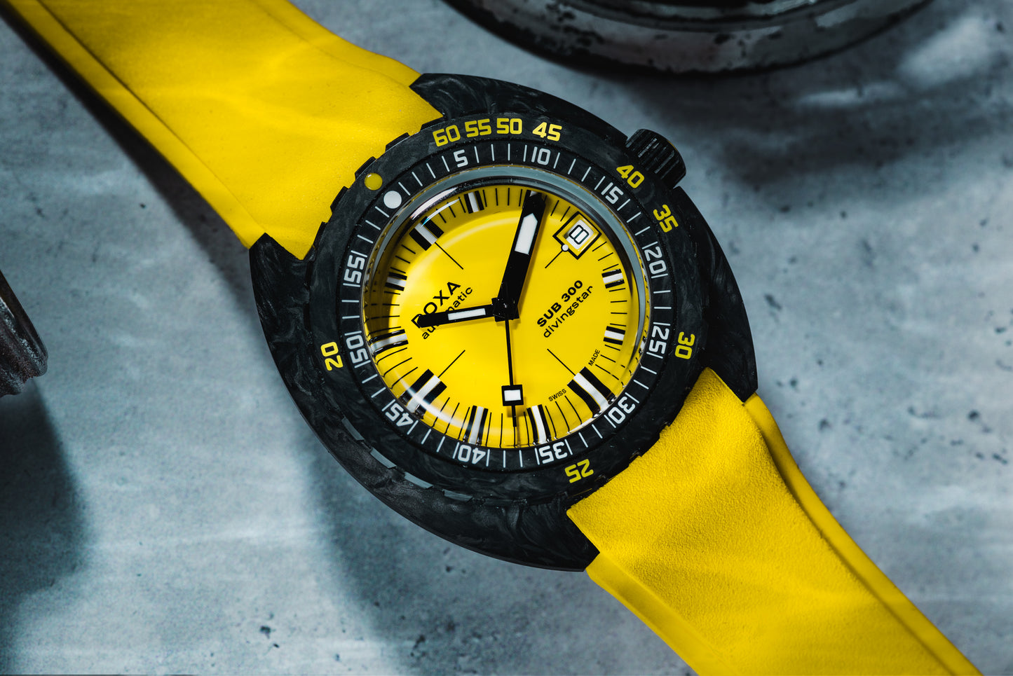 DOXA Sub 300 Carbon 'Divingstar'