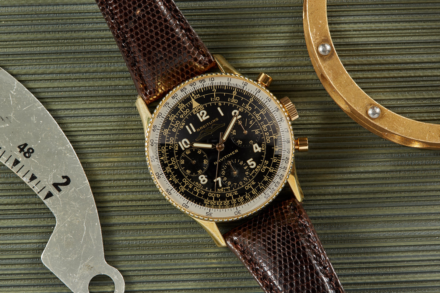 Breitling Navitimer Gold Plate