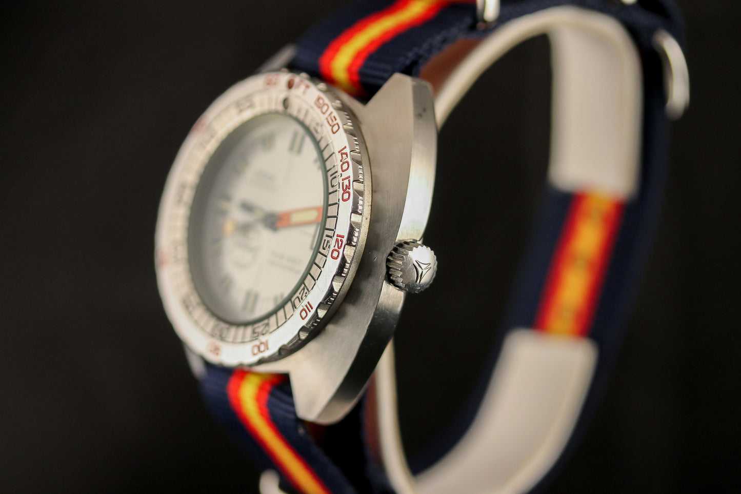 DOXA Sub 300T Searambler Aqua-Lung