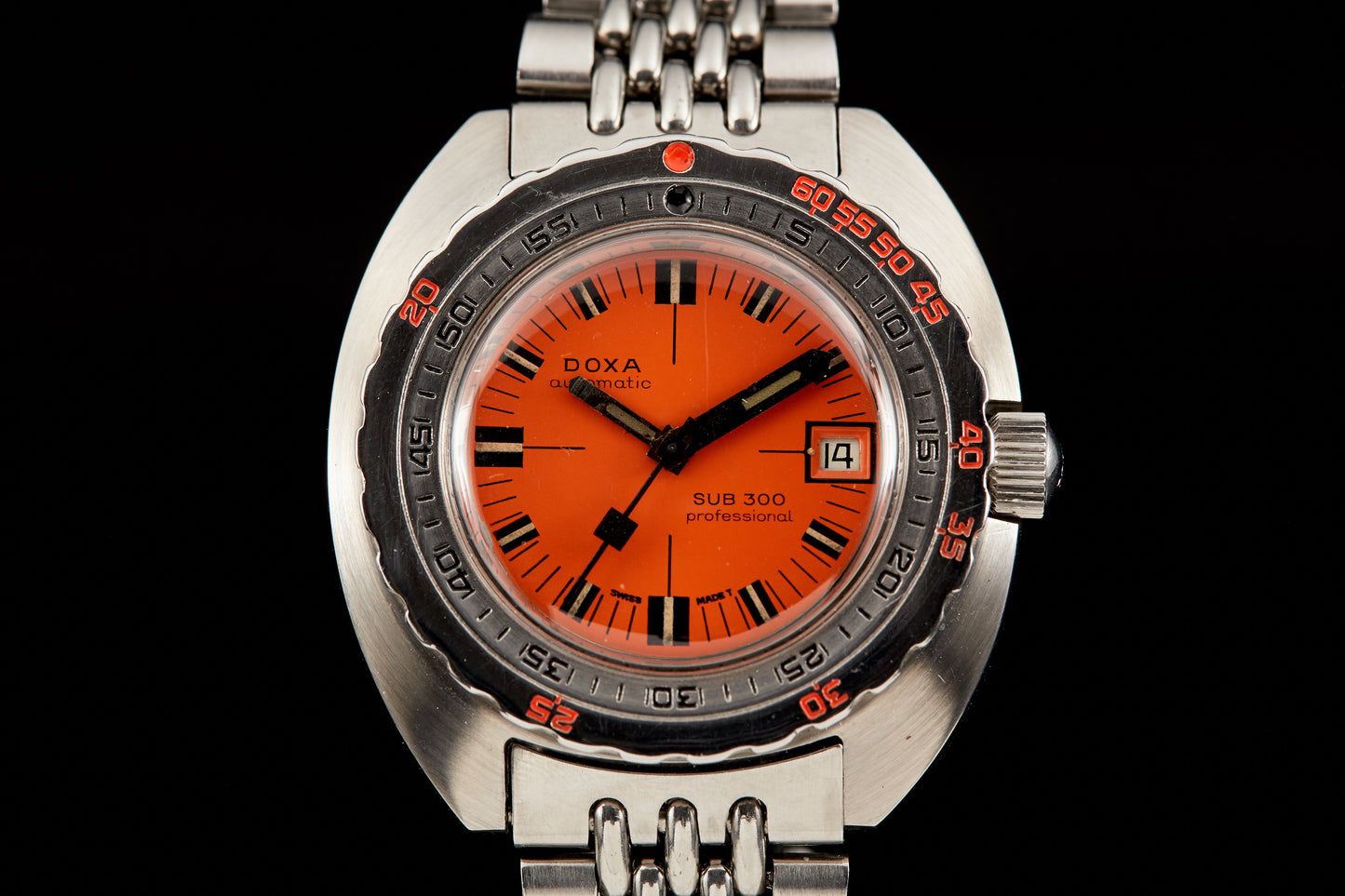 DOXA SUB 300 'No-T' Thin-Case