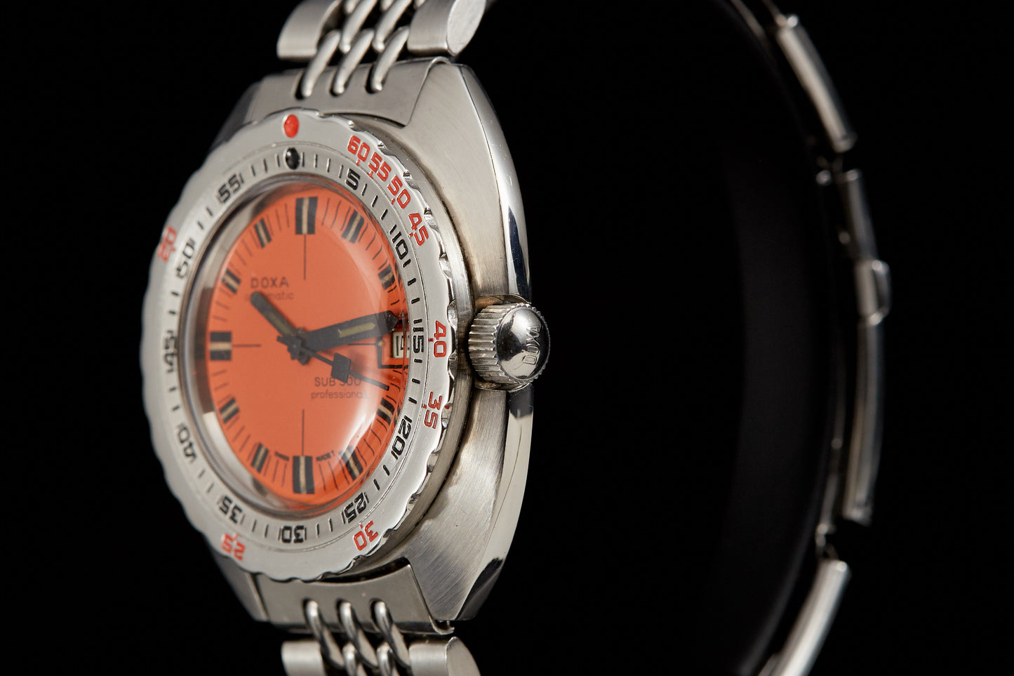 DOXA SUB 300 'No-T' Thin-Case