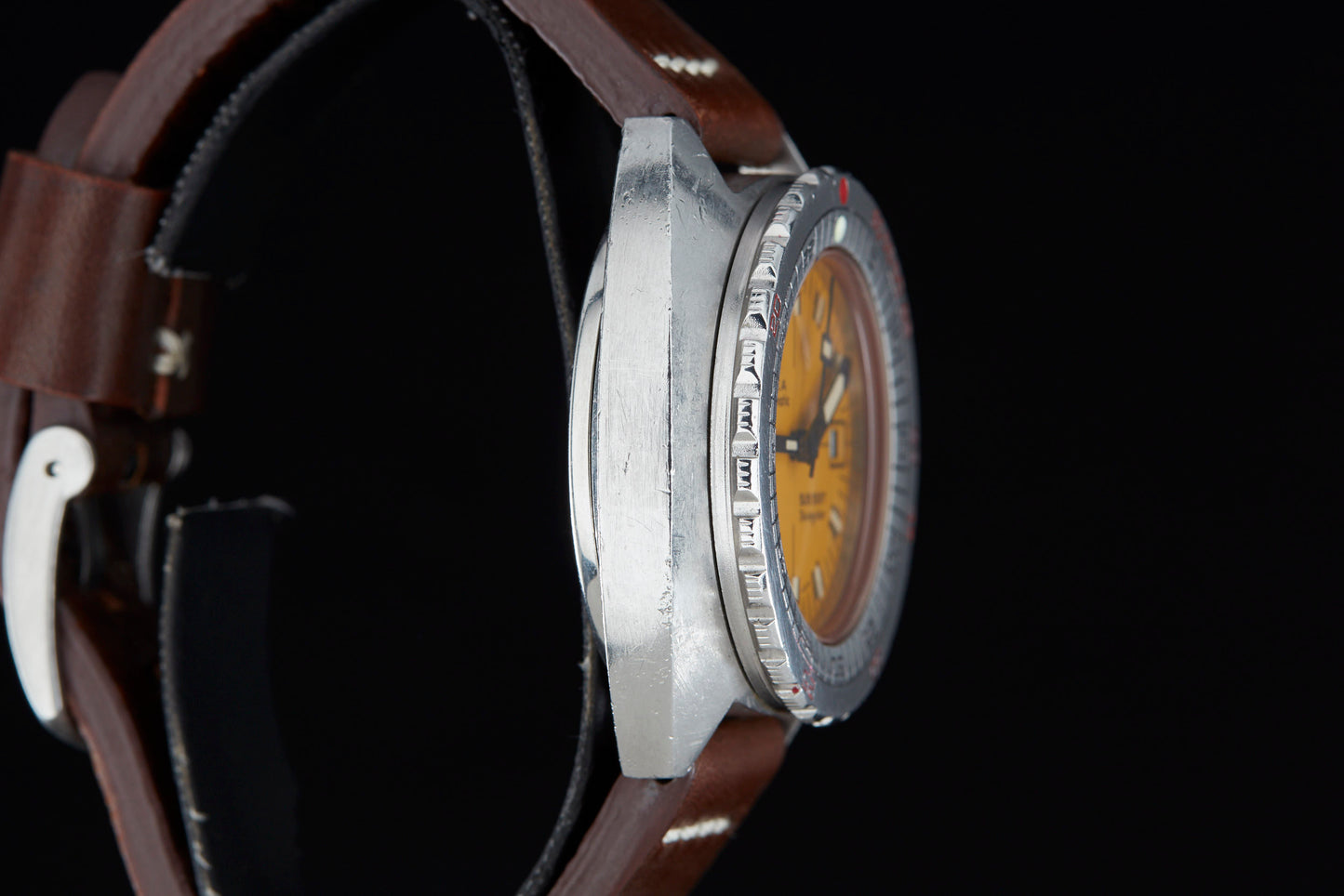 DOXA Sub 300T Divingstar