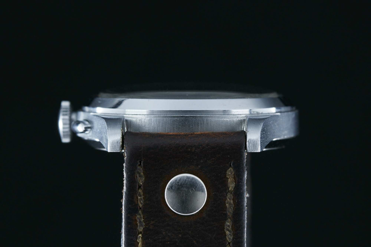 Doxa Steel Regulator