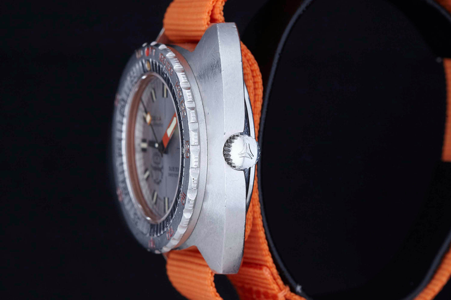 DOXA Sub 300T Searambler