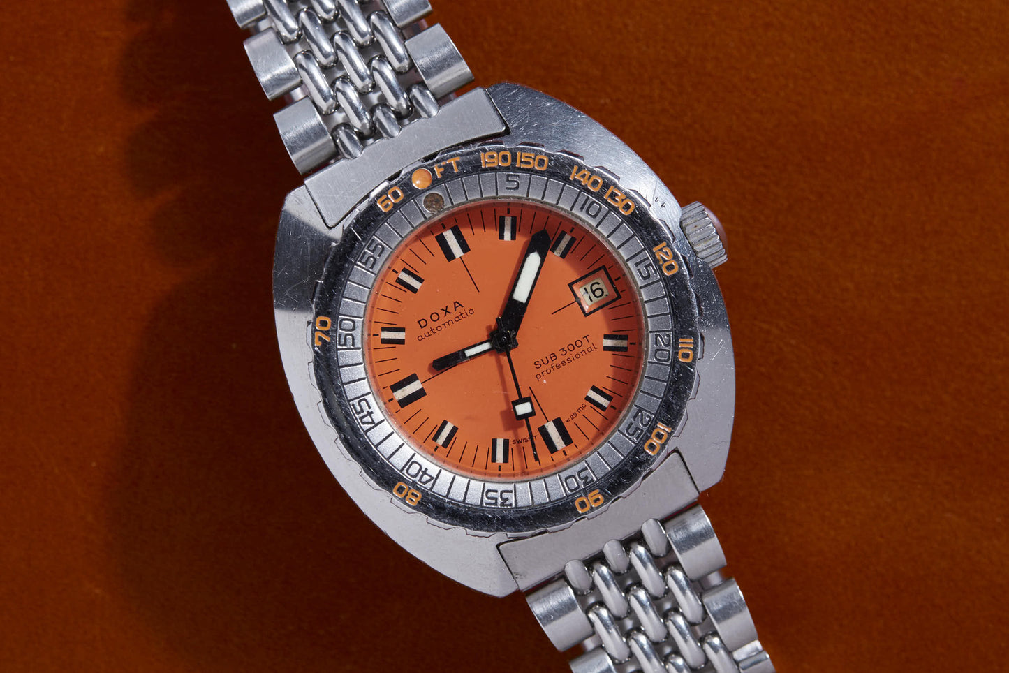 DOXA Sub 300T Professional