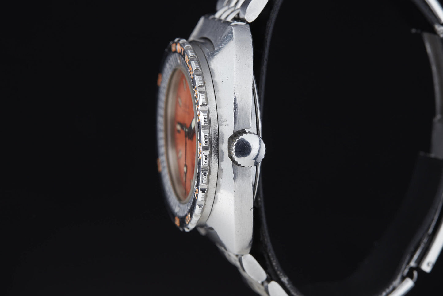 DOXA Sub 300T Professional