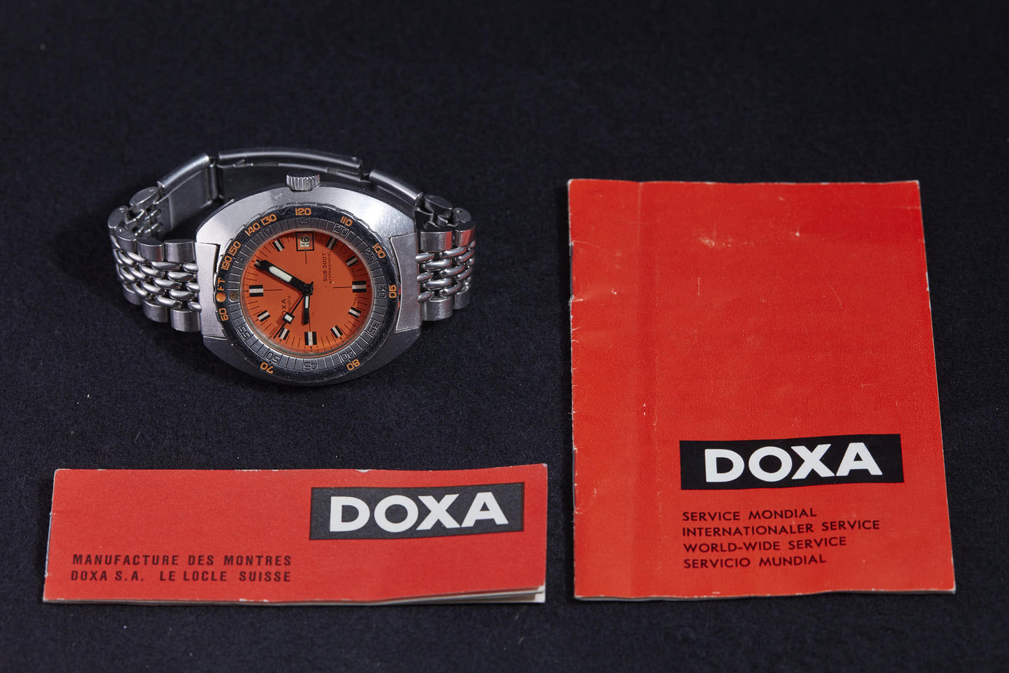 DOXA Sub 300T Professional