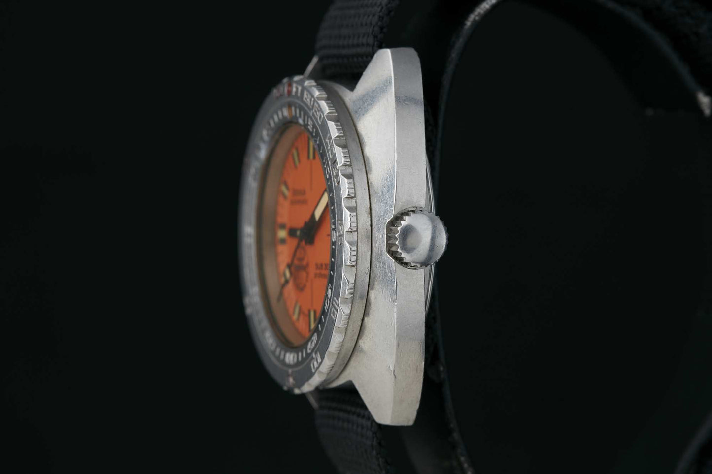 Doxa Sub 300T Professional