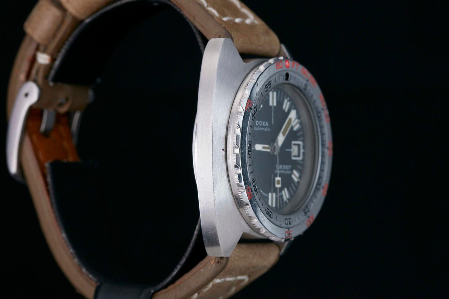 DOXA Sub300T Sharkhunter