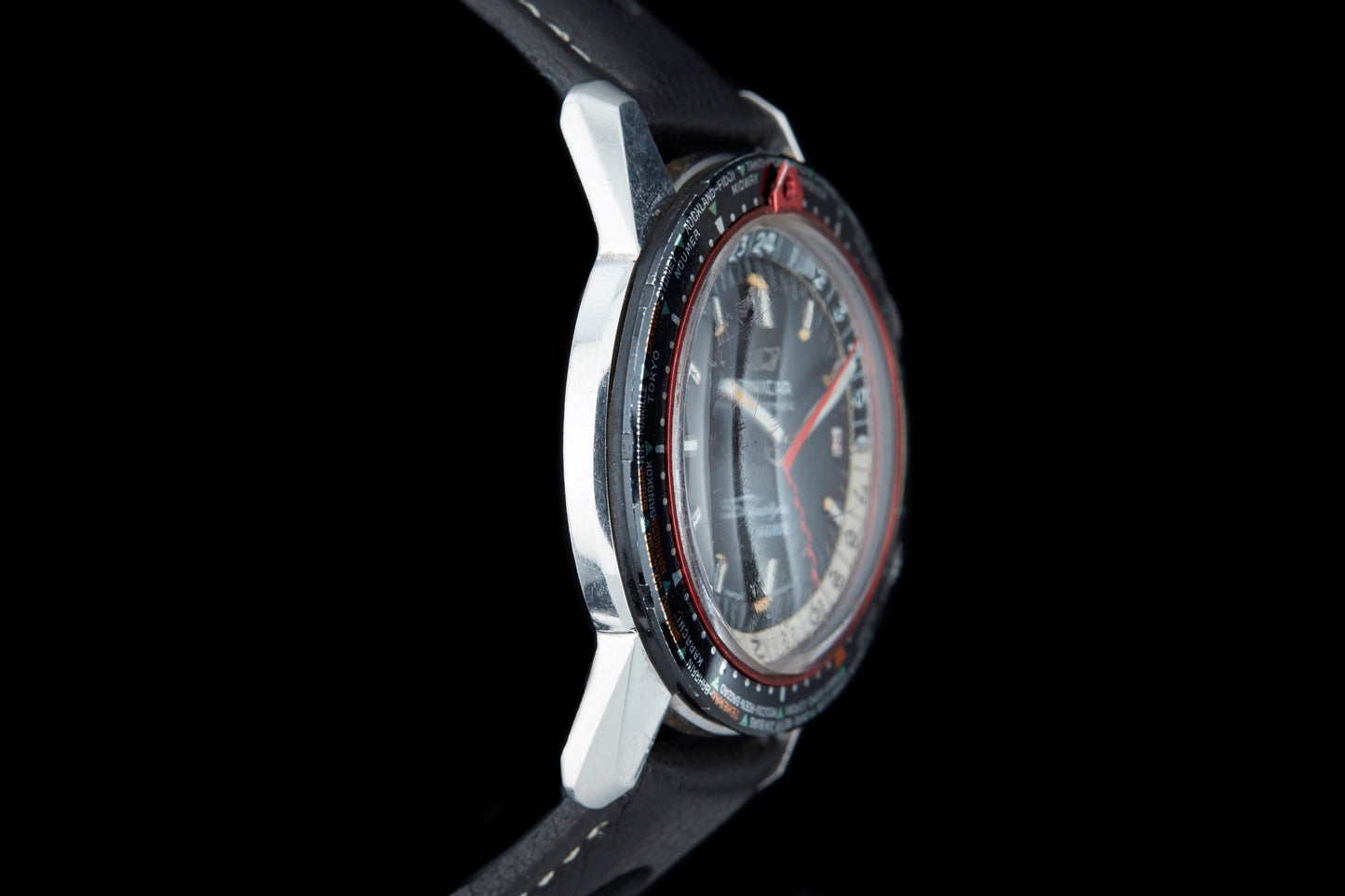 Enicar Sherpa Guide 600 GMT