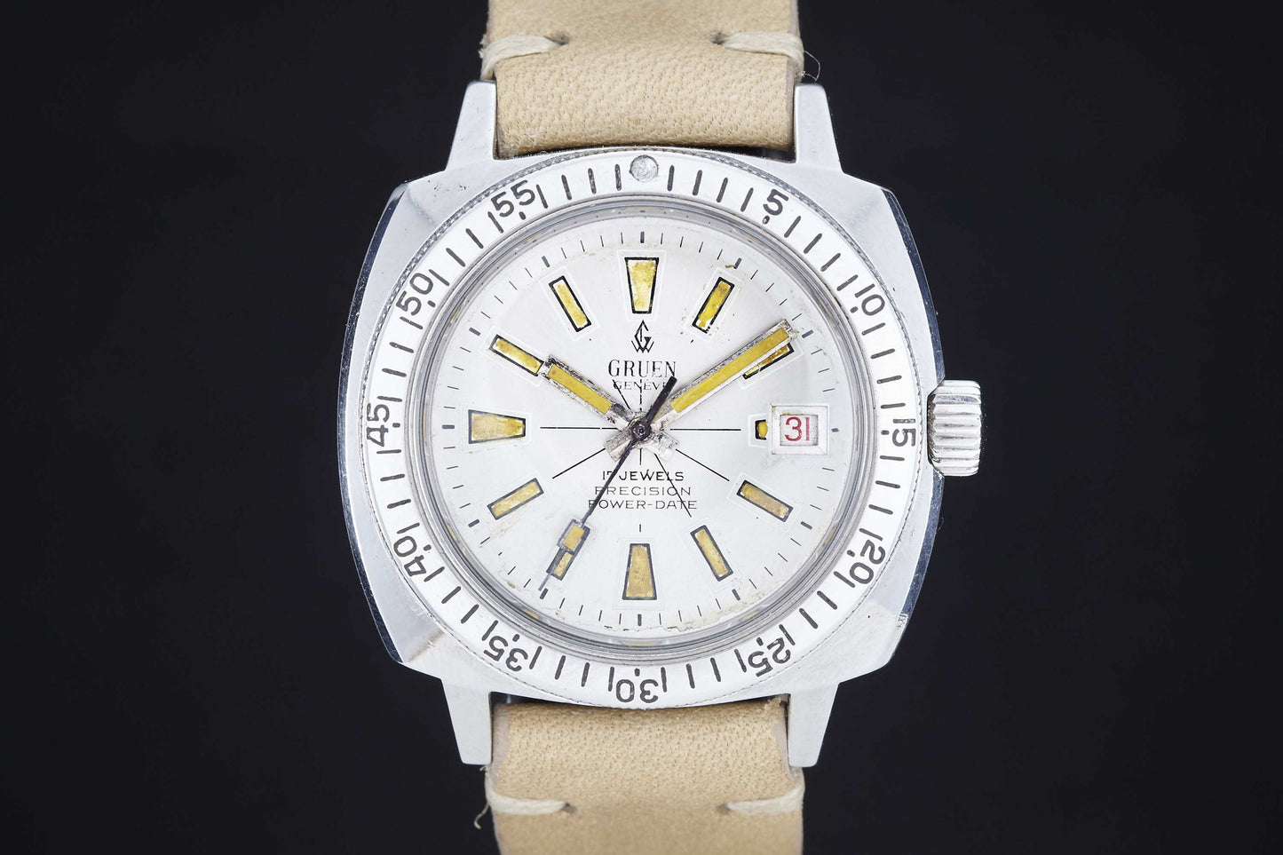 Gruen Cushion Case Diver