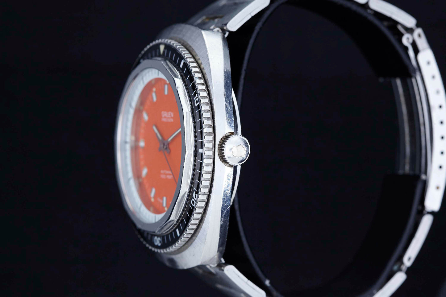 Gruen Cushion Case Diver