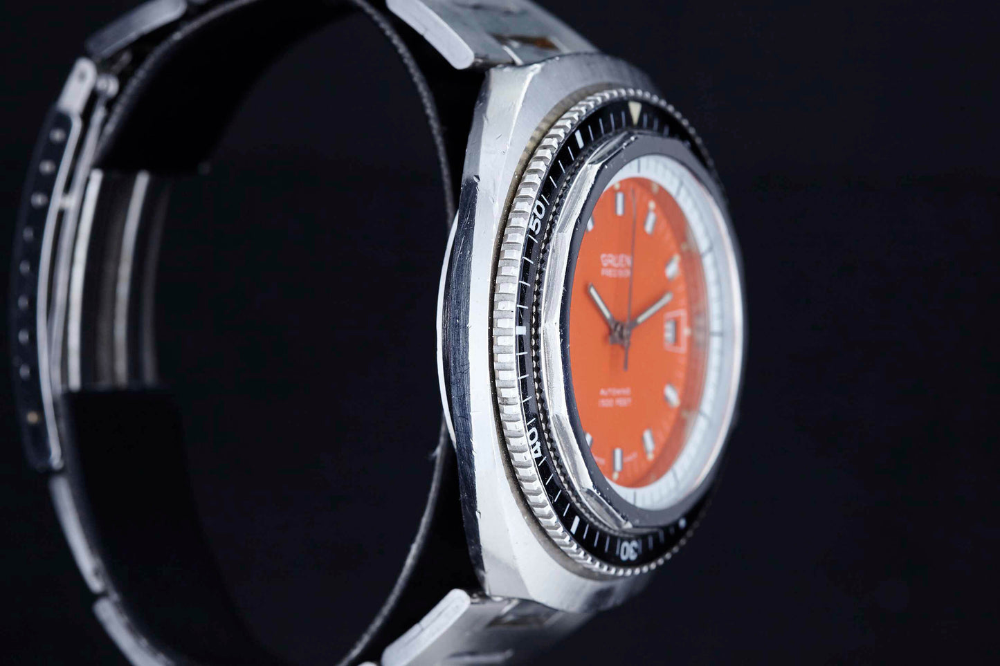 Gruen Cushion Case Diver