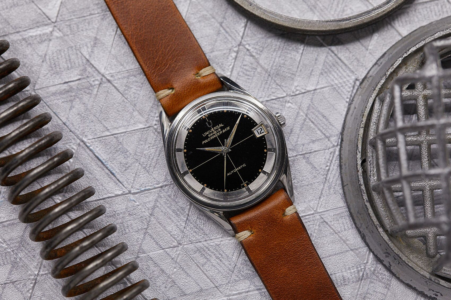 Universal Geneve Polerouter Date