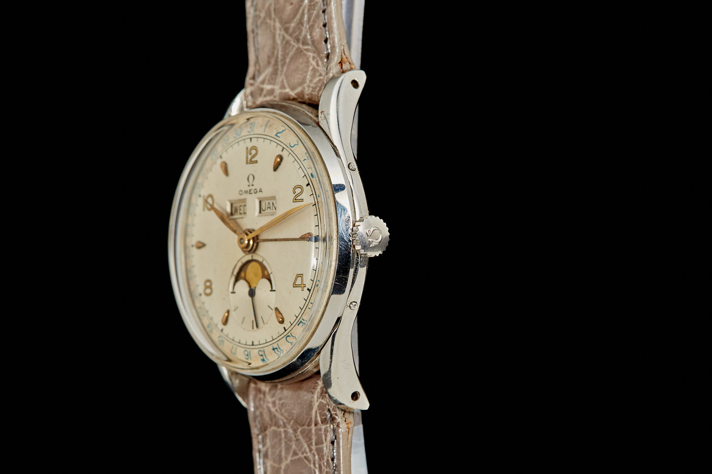 Omega Cosmic Triple Calendar Moonphase