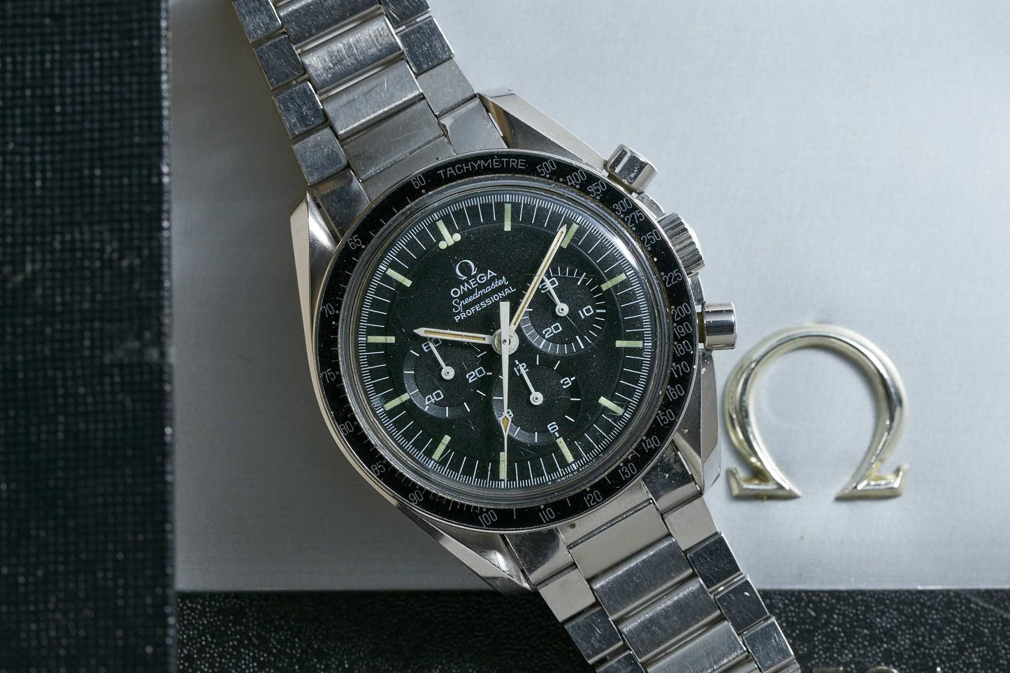 Omega Speedmaster Professional