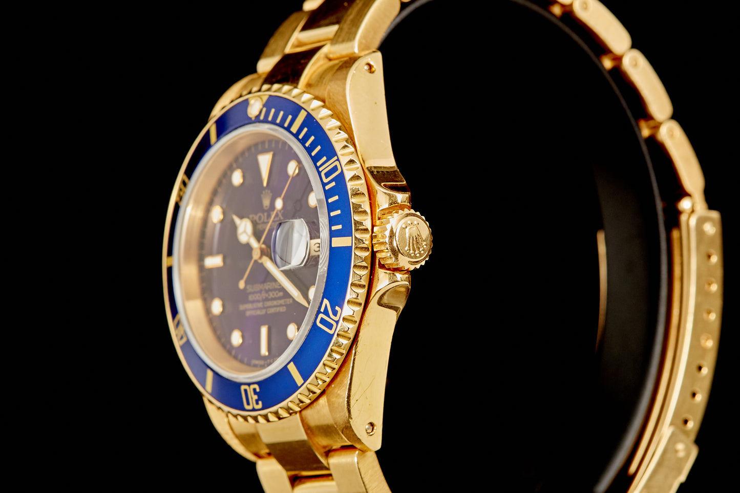 Rolex Submariner Date 18k Yellow Gold