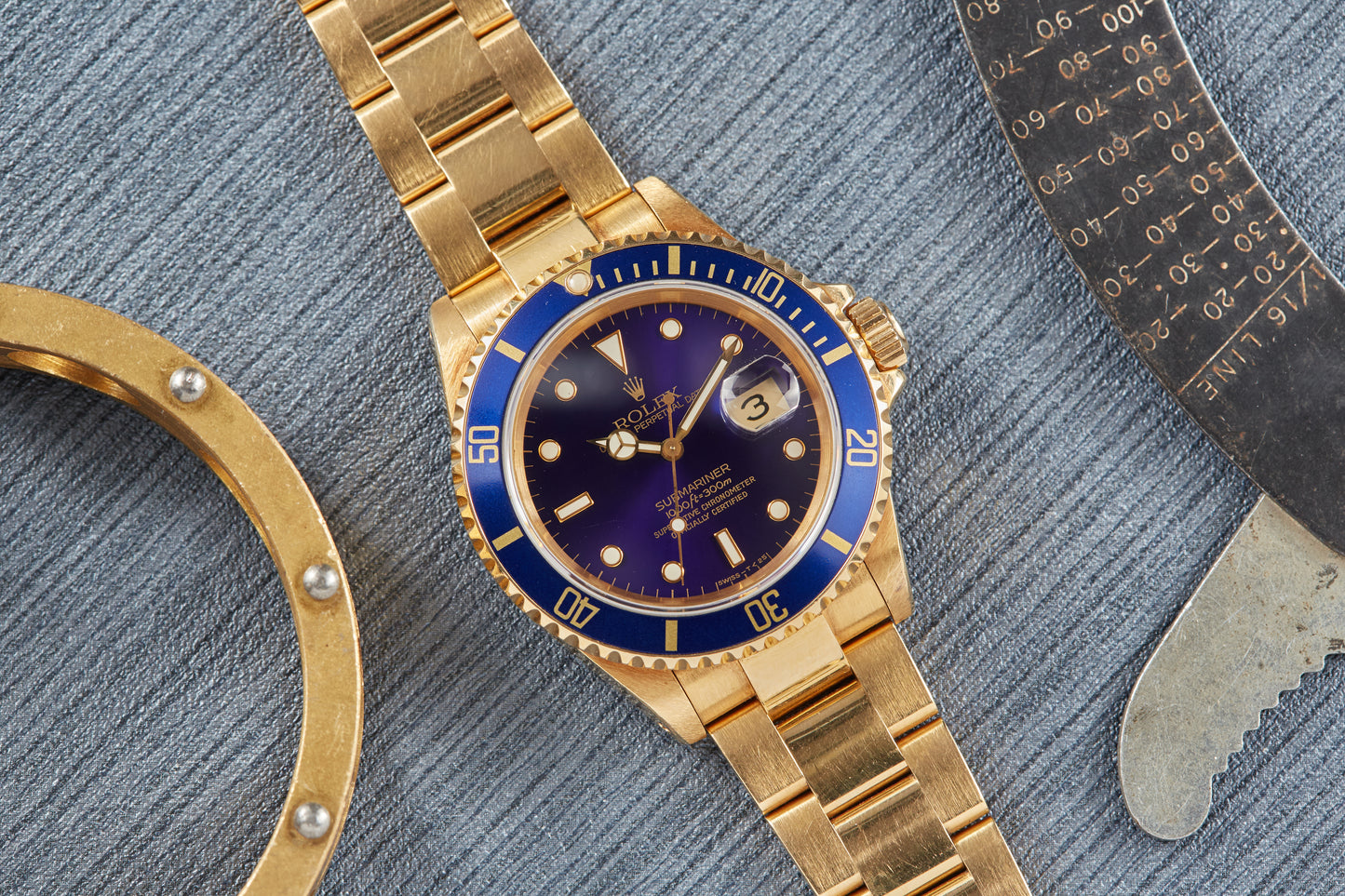 Rolex Submariner Date 18k Yellow Gold