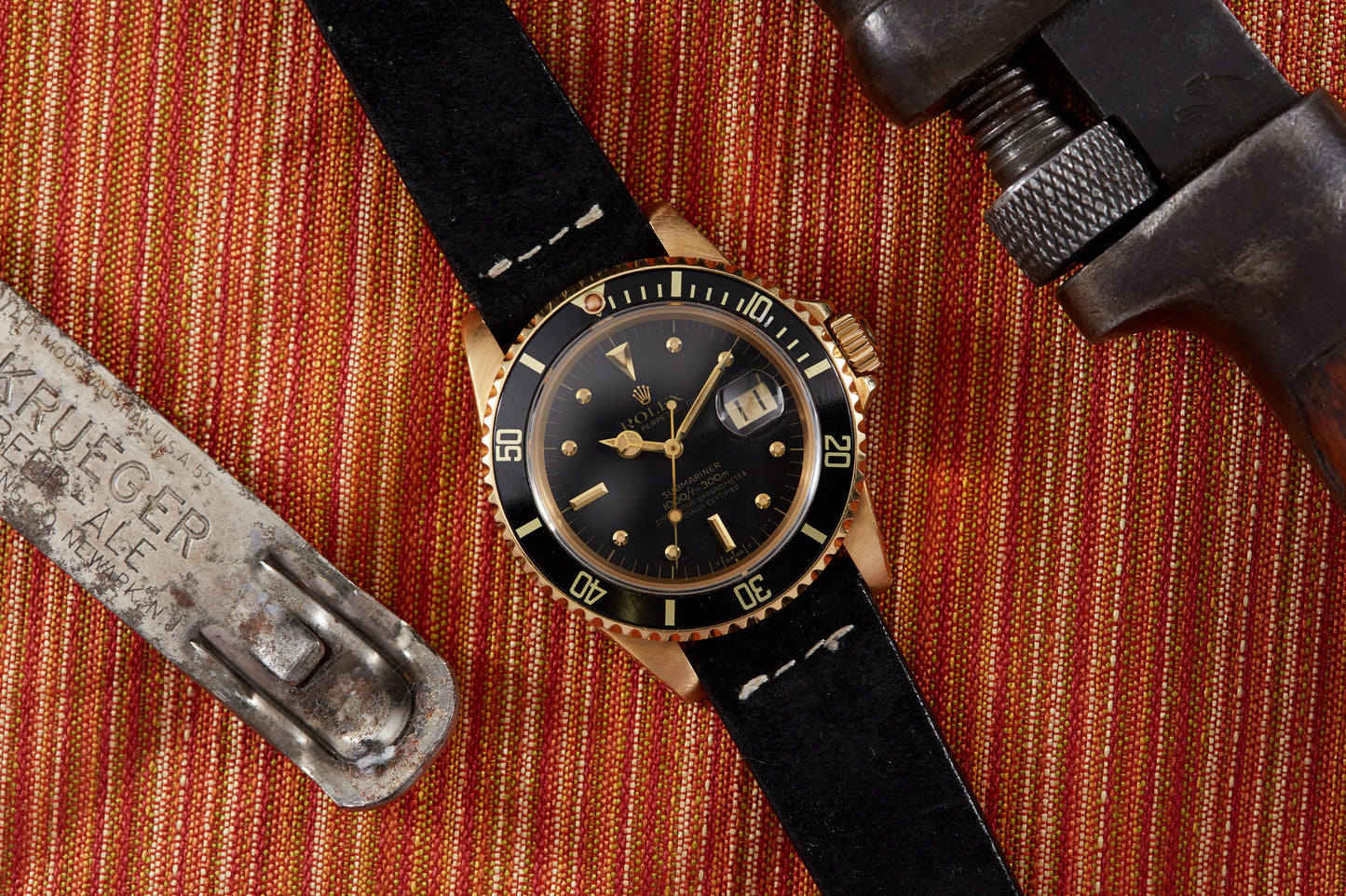 Rolex Submariner Date 18k Yellow Gold