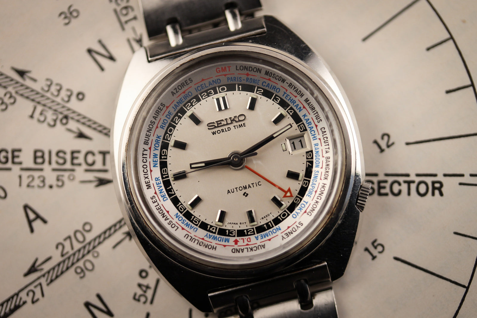 Seiko 6117-6049 World Time - White Dial