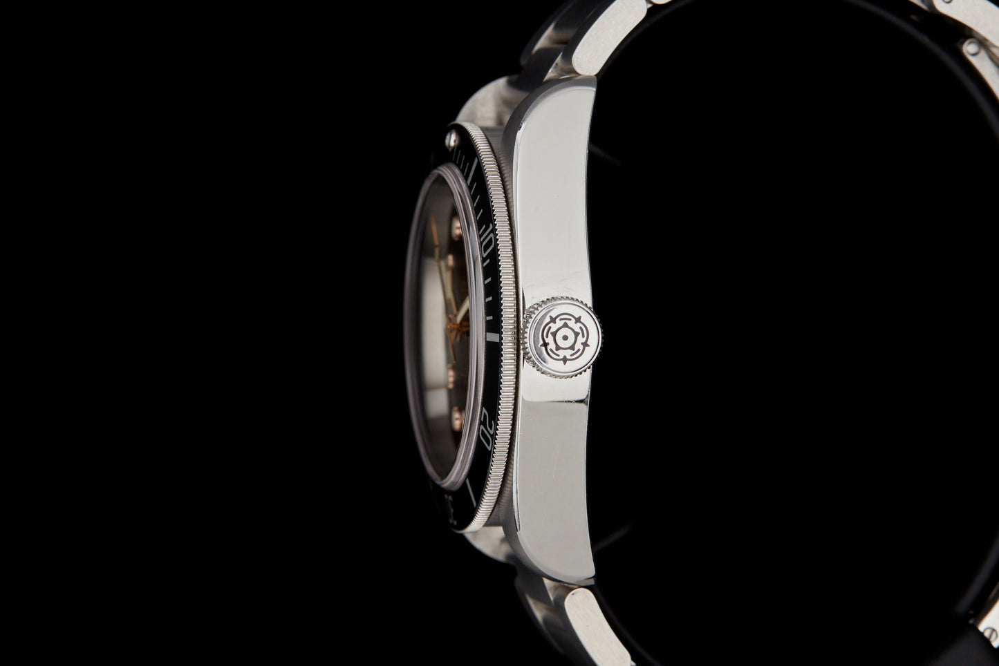 Tudor Heritage Black Bay Black