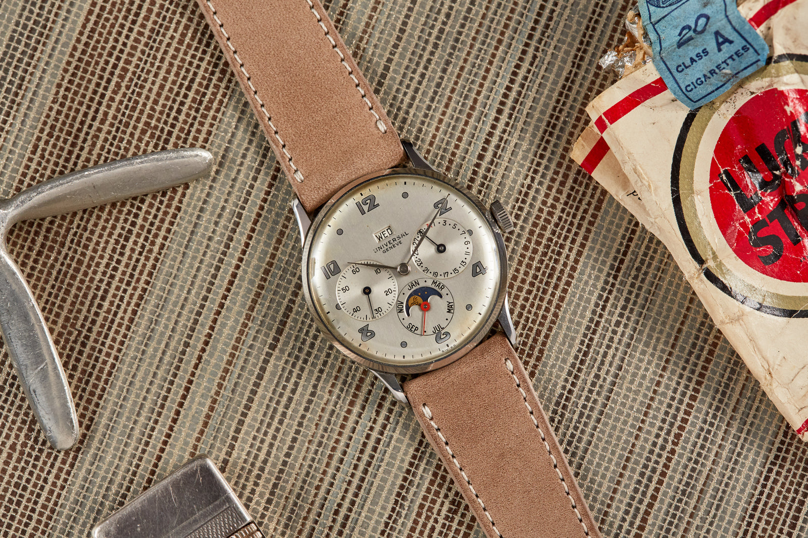 Universal Genève Calendar Moonphase