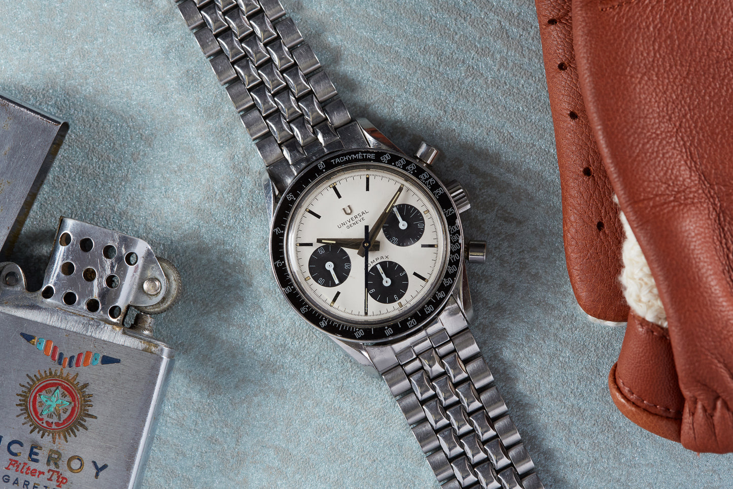 Universal Geneve "Nina Rindt" Compax