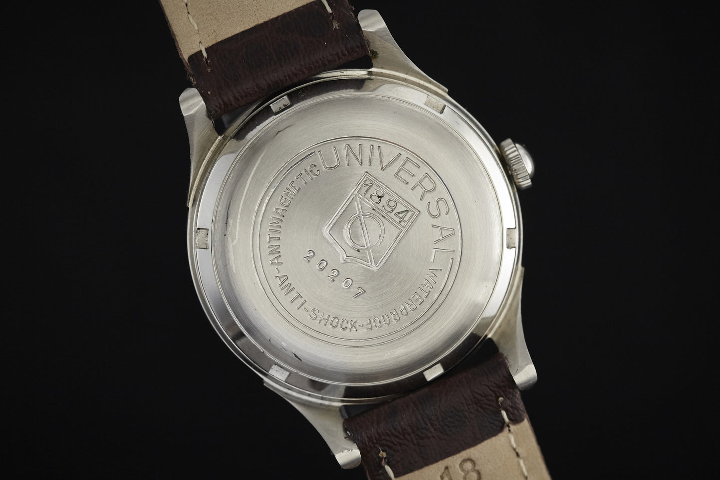 Universal Genève Bumper Wind