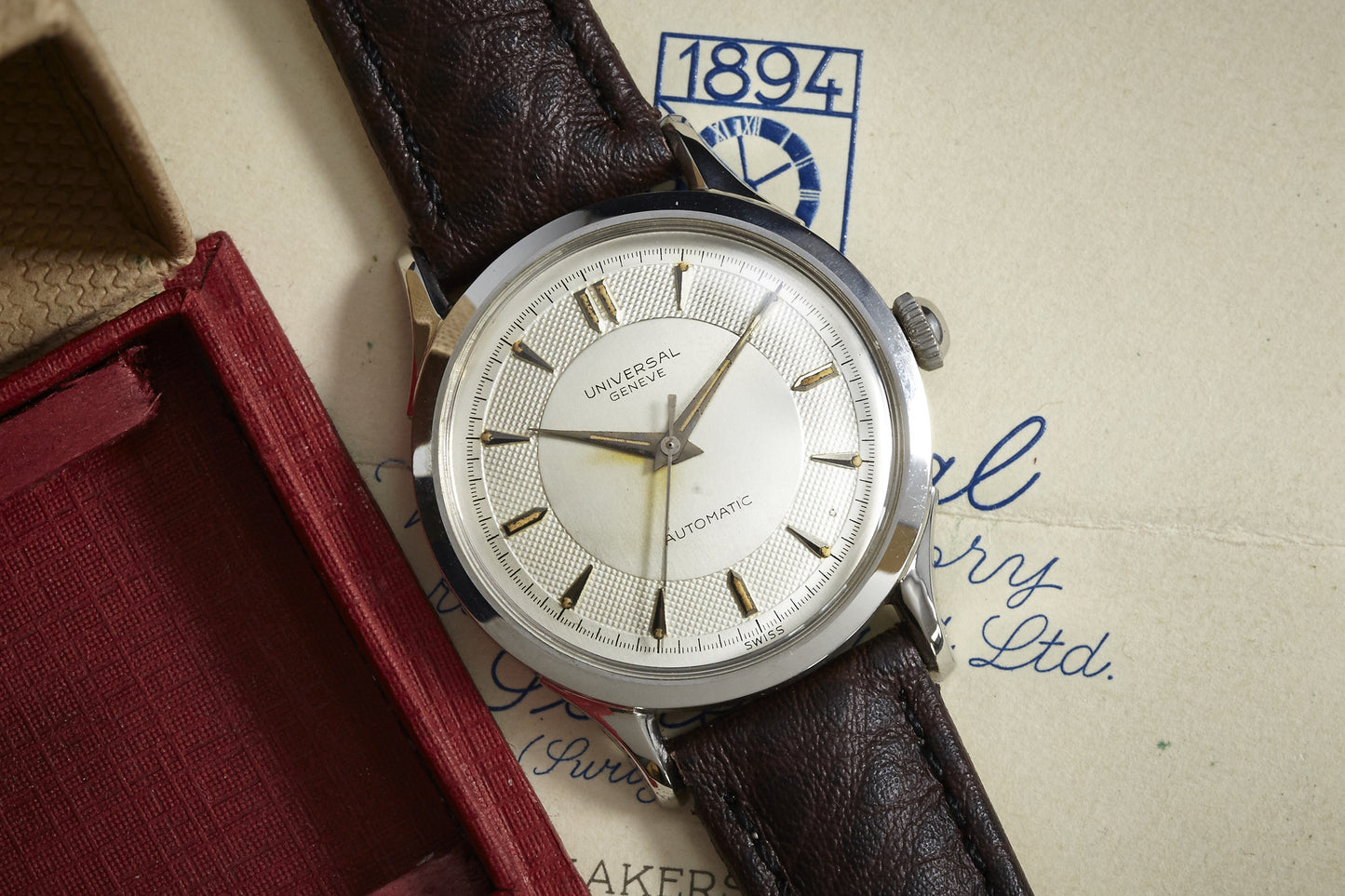 Universal Genève Bumper Wind