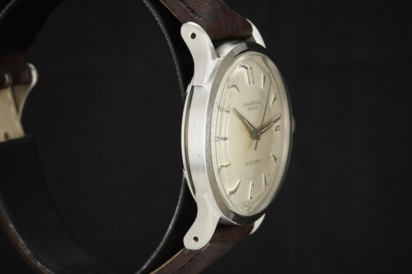 Universal Genève Bumper Wind