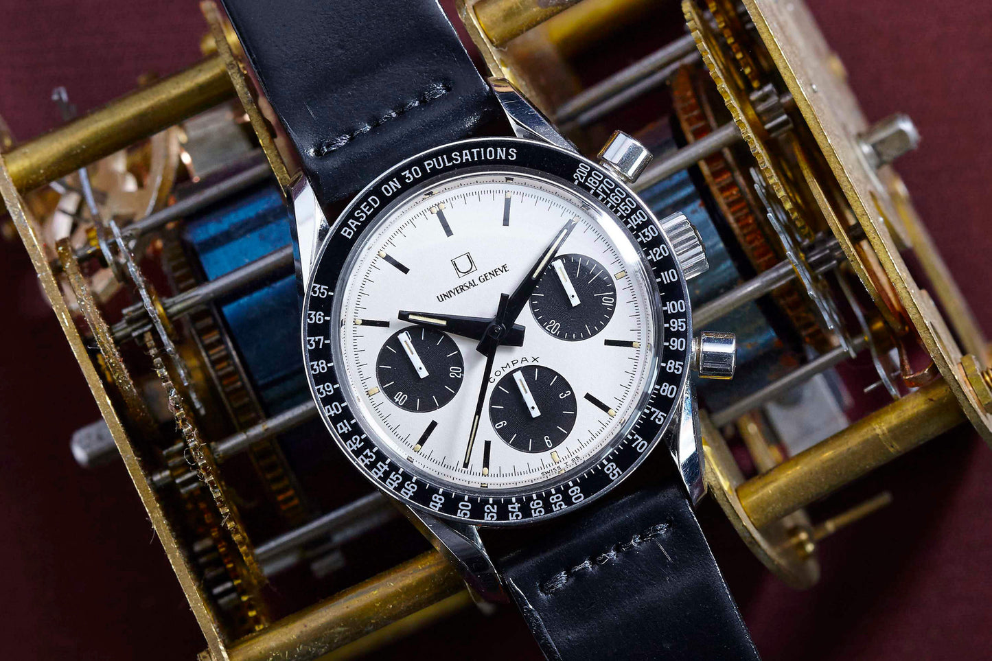 Universal Genève Compax - "Nina Rindt"